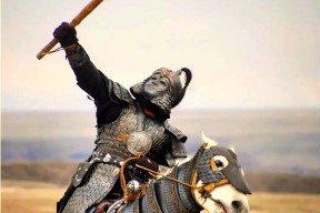 满冠体育客户端-微妙的对抗战术，场上紧张气氛充满悬念(战术对抗表演)