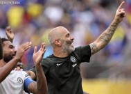 满冠体育apk-切尔西官方宣布球员伤病恢复情况，重返赛场备战的简单介绍